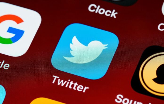 How to Use Twitter to Analyze an NFT Project How to Use Twitter to Analyze an NFT Project